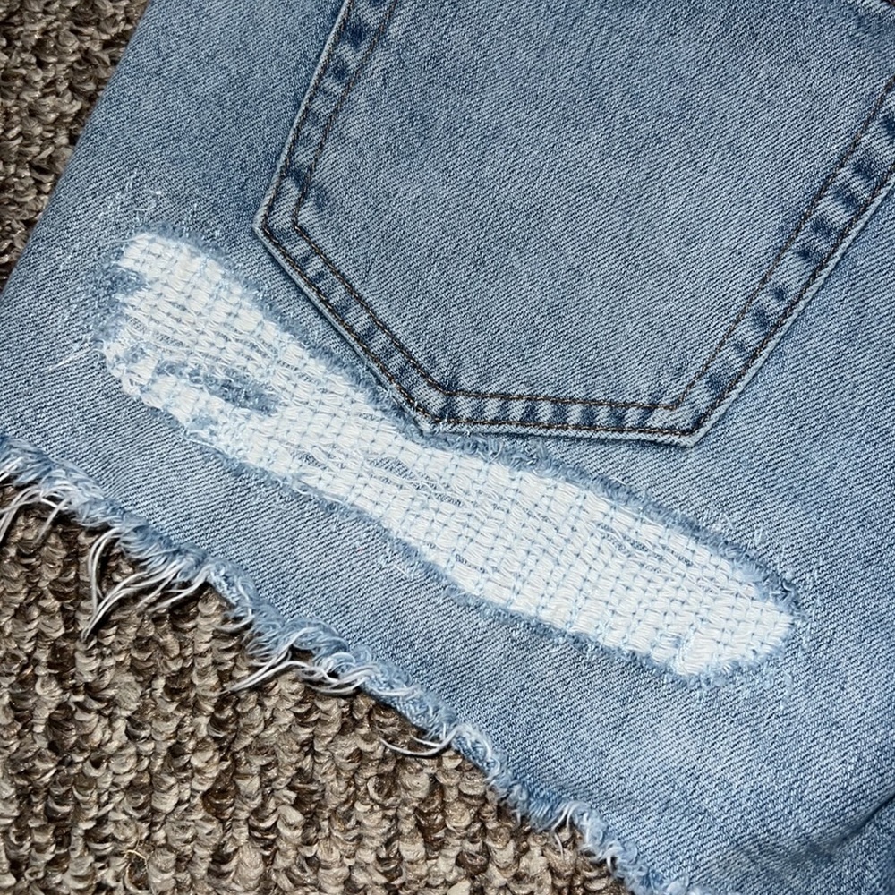 Lucky Brand Mid Rise Shorts - Picture 5 of 8